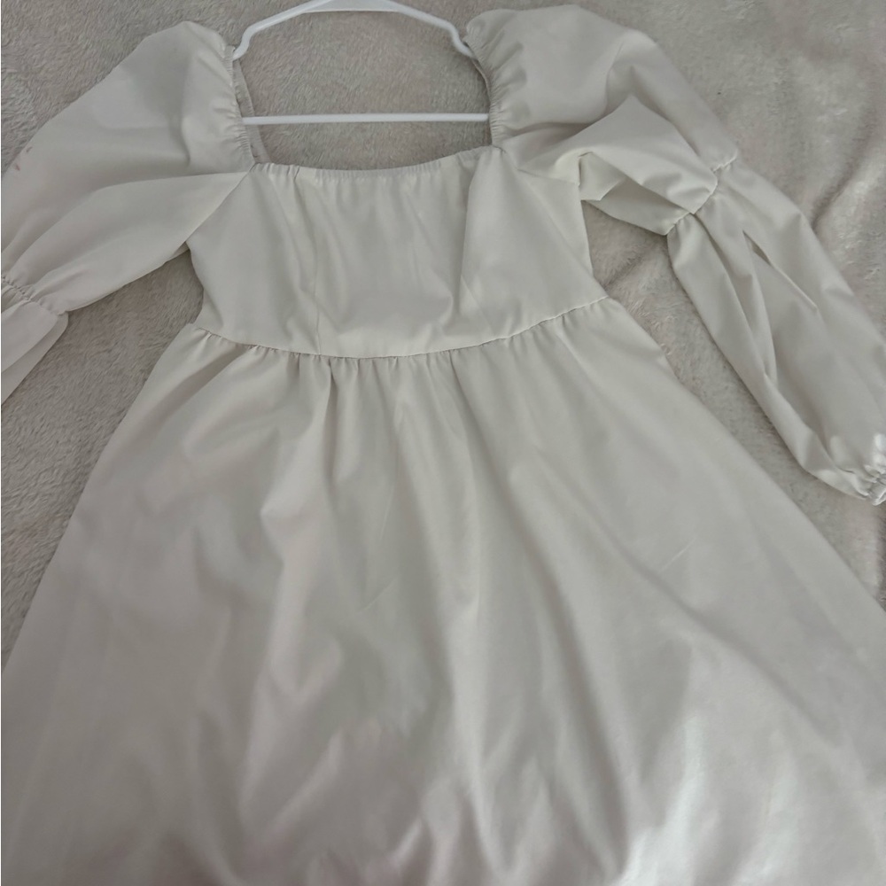 Elegant Cream Long Sleeve Dress